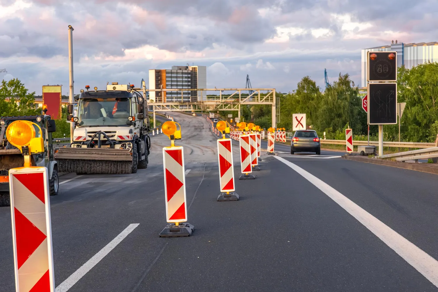 Worksite Traffic Control for Builders How to Keep Crews and Road Users Safe